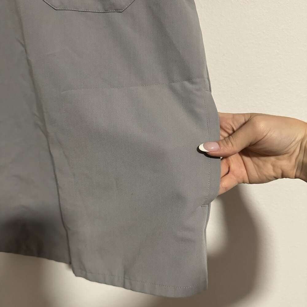 Figs Scrub Top Womens Size Small Gray Pockets Short Sleeve Medical Nurse‎ - Picture 5 of 7